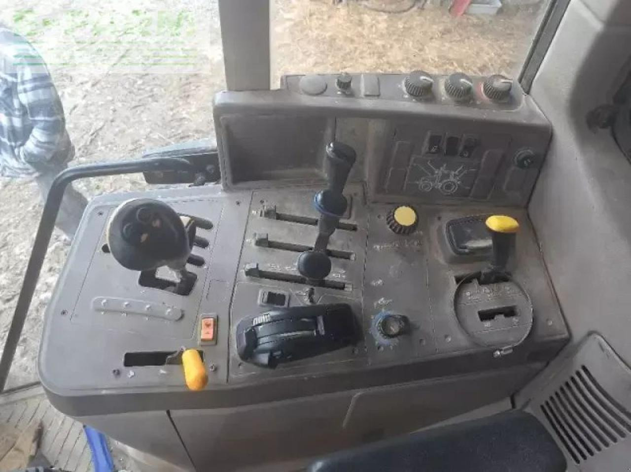 John Deere 6630 - Tracteur agricole: photos 4 John Deere 6630 - Tracteur agricole: photos 4