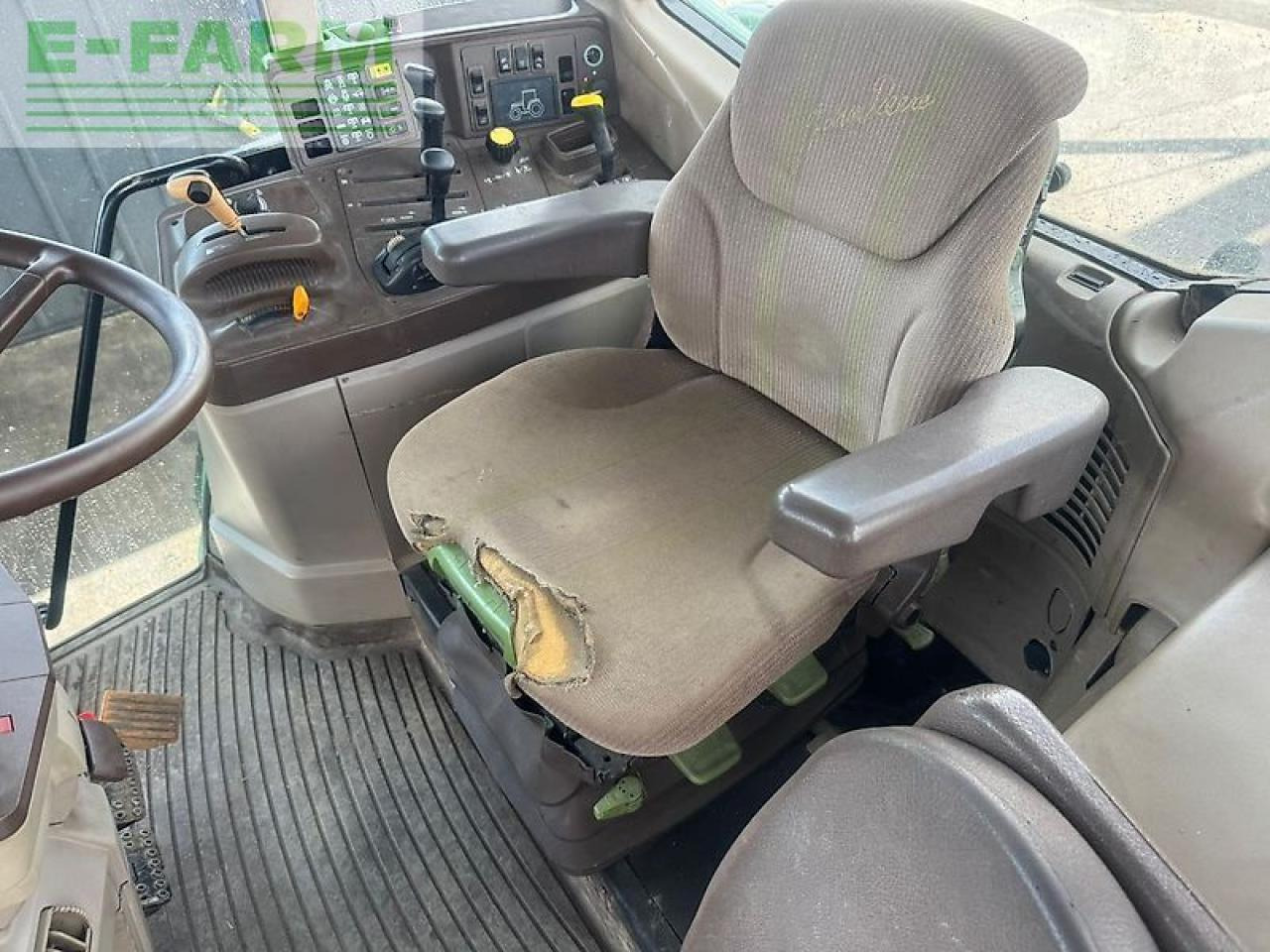 John Deere 6820 - Tracteur agricole: photos 2 John Deere 6820 - Tracteur agricole: photos 2