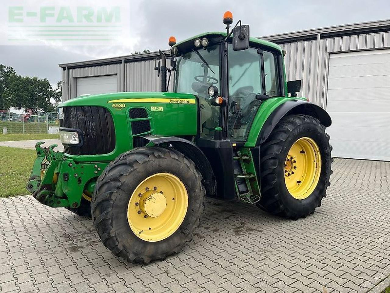 John Deere 6930 premium - Tracteur agricole: photos 1 John Deere 6930 premium - Tracteur agricole: photos 1