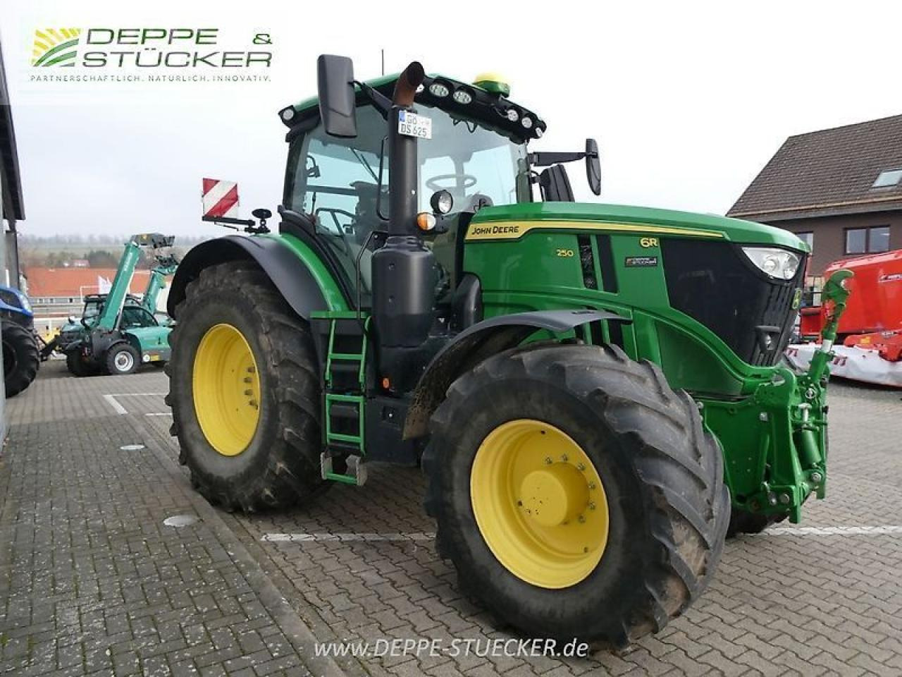 Tracteur agricole John Deere 6r 250: photos 9