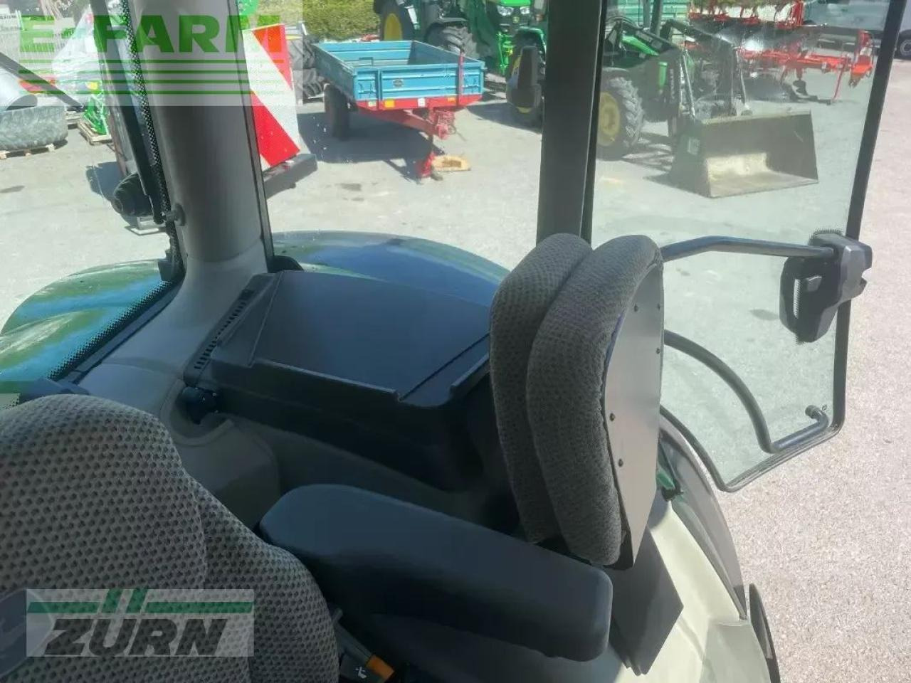 Tracteur agricole John Deere 6r195 / 6r 195: photos 6 Tracteur agricole John Deere 6r195 / 6r 195: photos 6