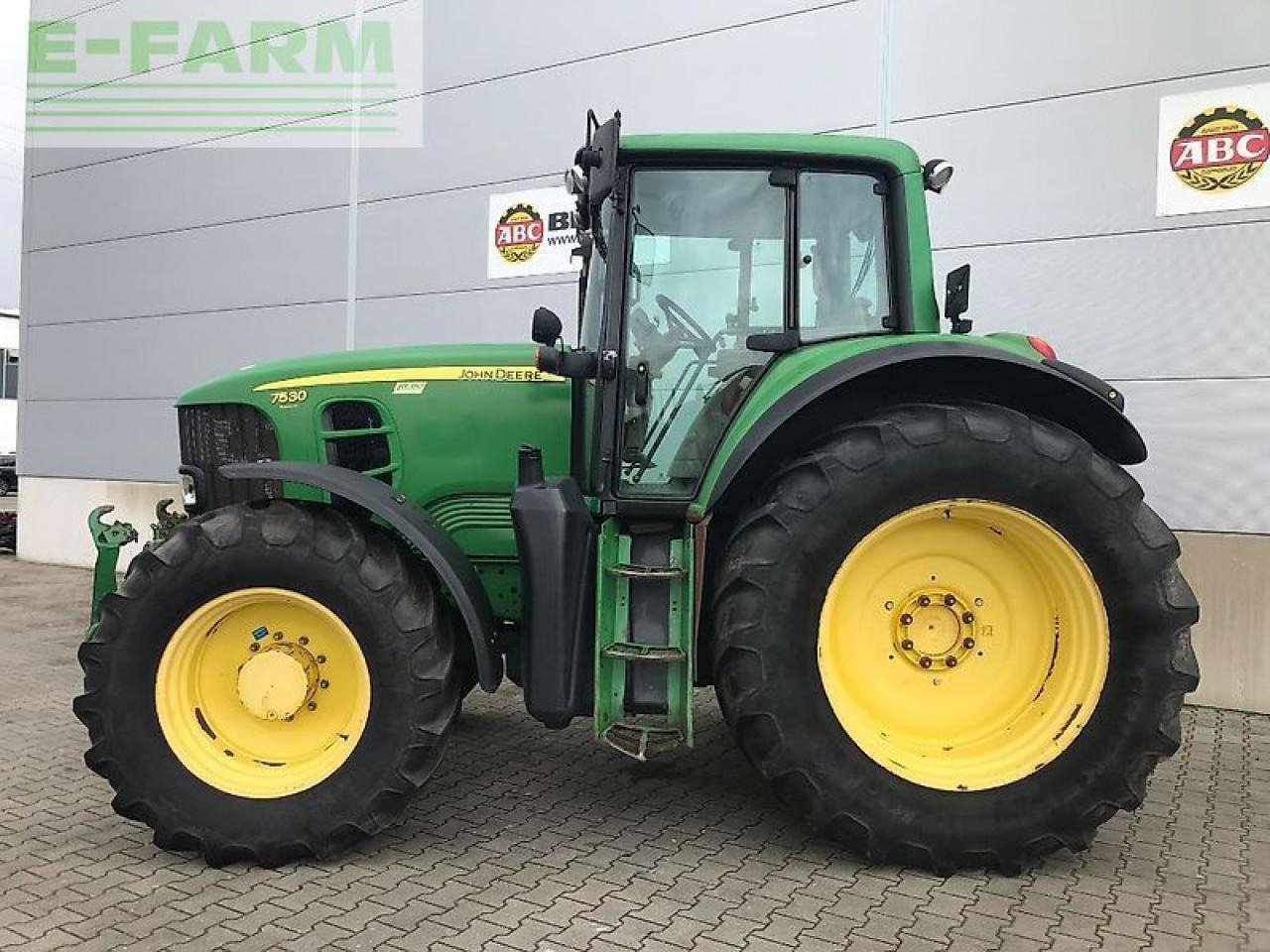 John Deere 7530 - Tracteur agricole: photos 2 John Deere 7530 - Tracteur agricole: photos 2