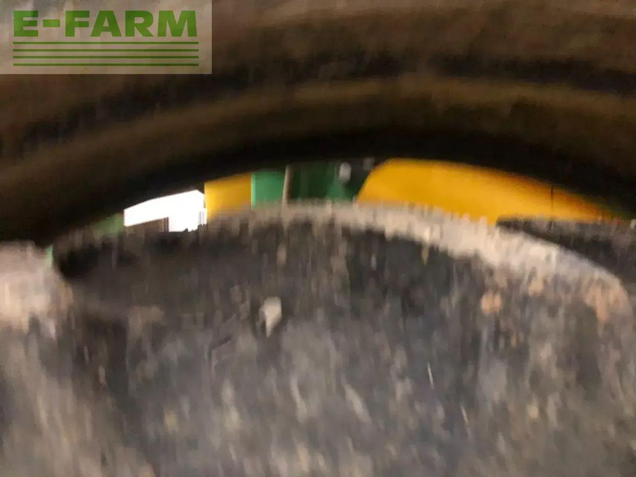 John Deere 832 - Pulvérisateur traîné: photos 5 John Deere 832 - Pulvérisateur traîné: photos 5