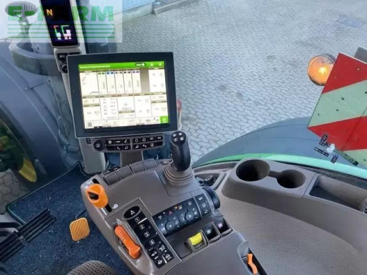 Tracteur agricole John Deere 8370r: photos 15 Tracteur agricole John Deere 8370r: photos 15