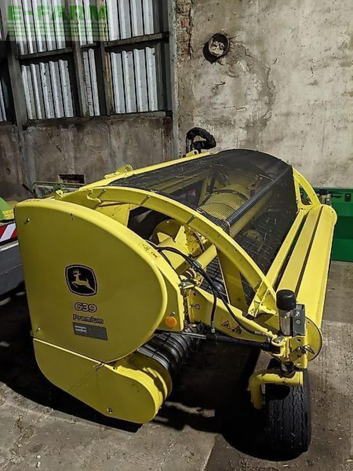John Deere 8600i - Ensileuse: photos 3 John Deere 8600i - Ensileuse: photos 3
