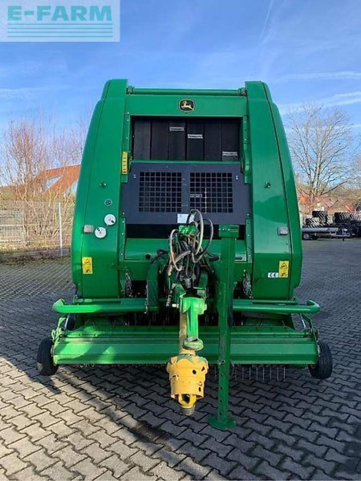 John Deere 864 - Presse à balles cubiques: photos 2 John Deere 864 - Presse à balles cubiques: photos 2