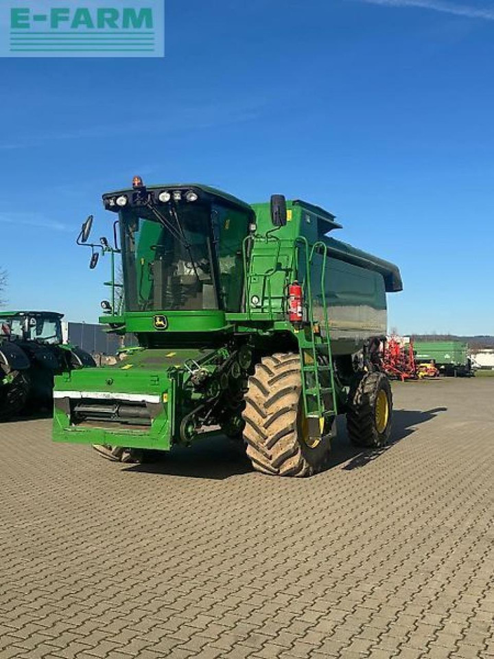 John Deere 9780 cts - Moissonneuse-batteuse: photos 1 John Deere 9780 cts - Moissonneuse-batteuse: photos 1