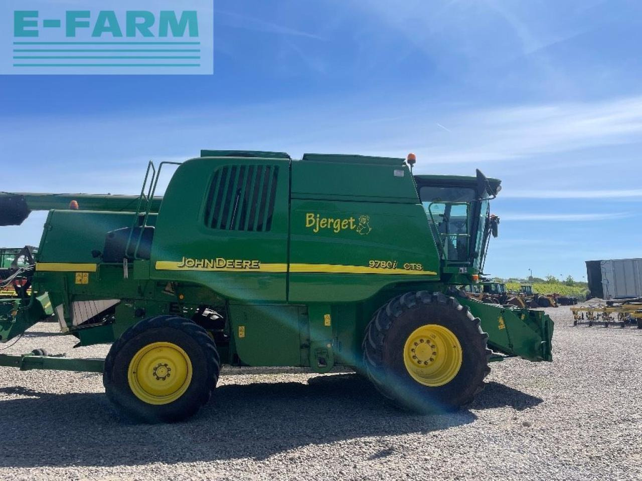 John Deere 9780 i cts - Moissonneuse-batteuse: photos 1 John Deere 9780 i cts - Moissonneuse-batteuse: photos 1