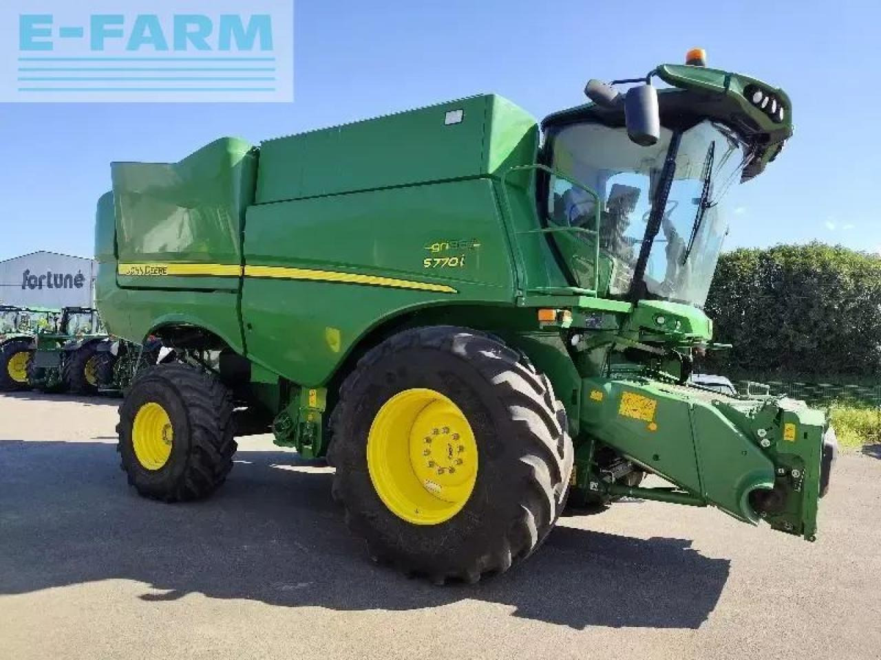 John Deere s770i - Moissonneuse-batteuse: photos 3 John Deere s770i - Moissonneuse-batteuse: photos 3