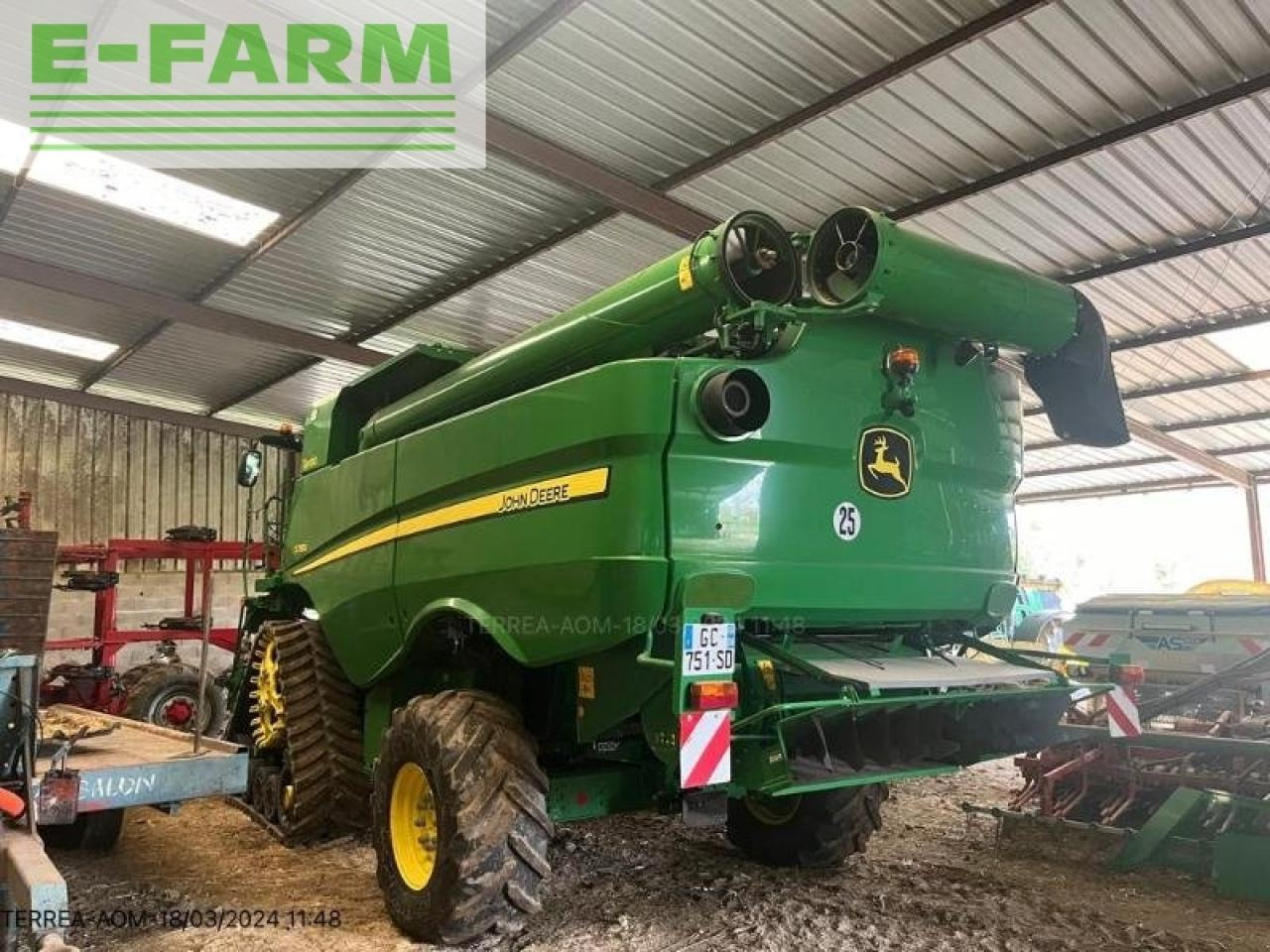 John Deere s780 - Moissonneuse-batteuse: photos 4 John Deere s780 - Moissonneuse-batteuse: photos 4