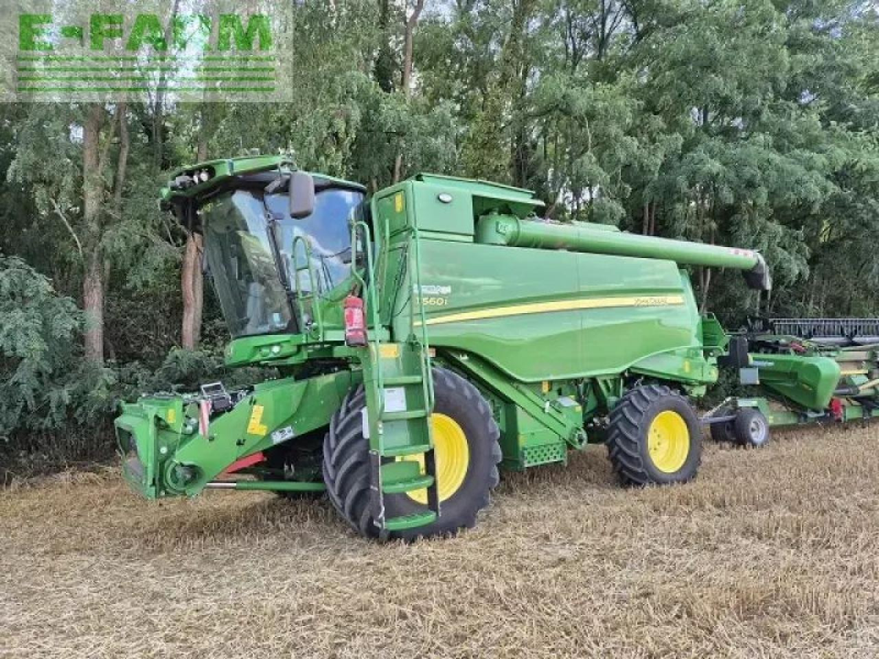 John Deere t560 - Moissonneuse-batteuse: photos 1 John Deere t560 - Moissonneuse-batteuse: photos 1
