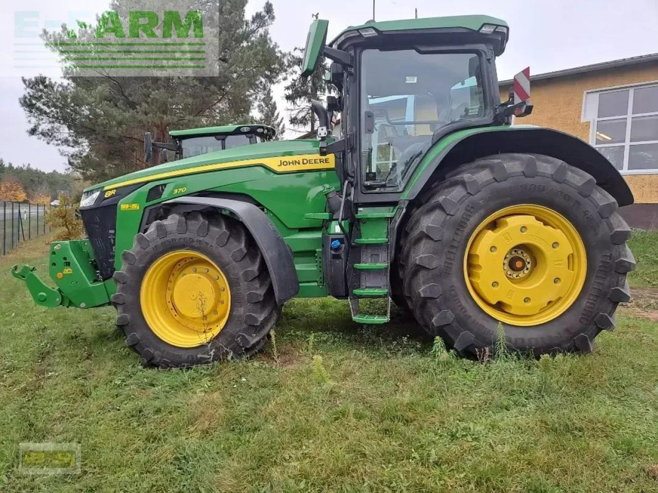 John Deere traktor 8r370 - Tracteur agricole: photos 1 John Deere traktor 8r370 - Tracteur agricole: photos 1