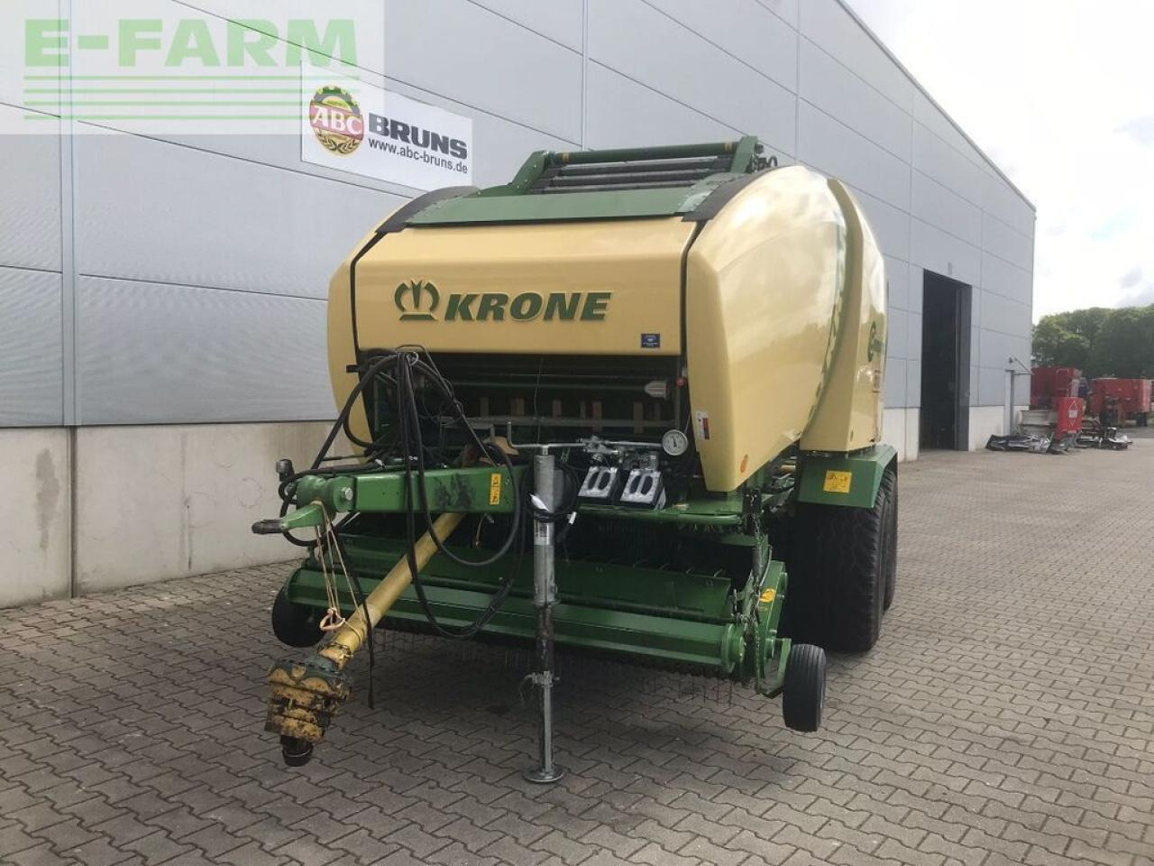Krone comprima cv 150xc - Presse à balles cubiques: photos 1 Krone comprima cv 150xc - Presse à balles cubiques: photos 1