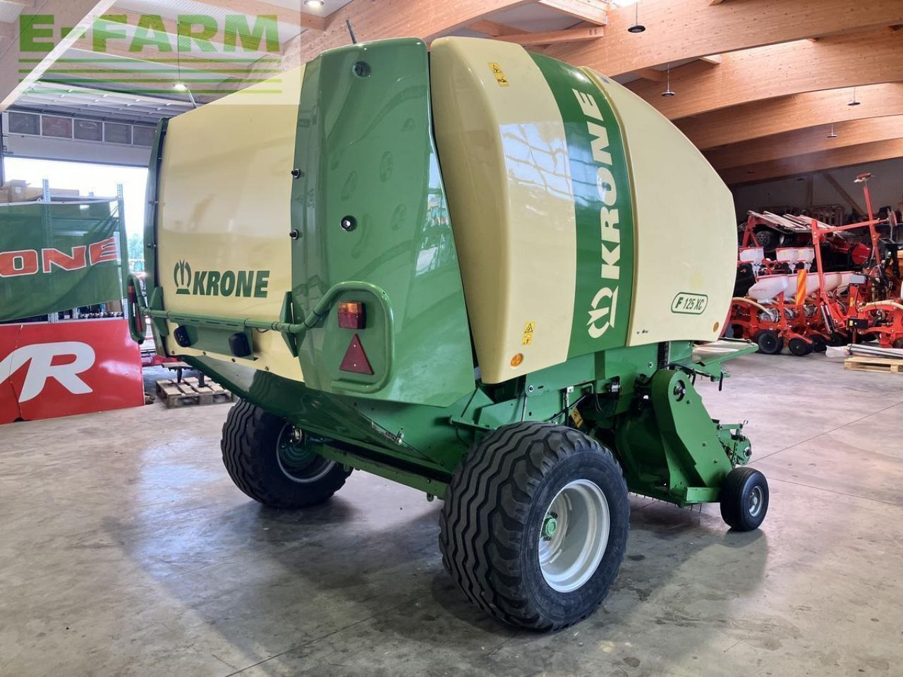 Krone comprima f 125 xc - Presse à balles cubiques: photos 3 Krone comprima f 125 xc - Presse à balles cubiques: photos 3
