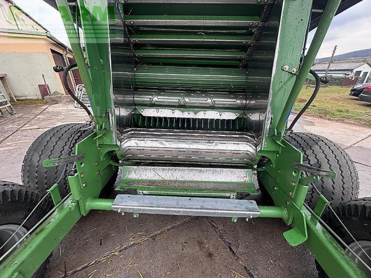 Krone comprima f 155 - Presse à balles cubiques: photos 3 Krone comprima f 155 - Presse à balles cubiques: photos 3