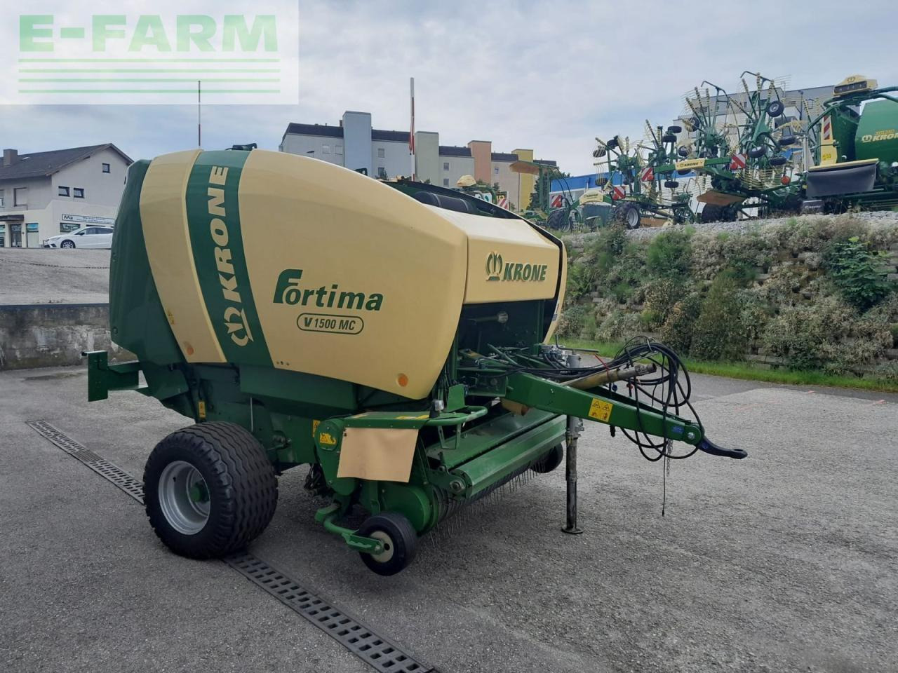 Krone fortima v 1500 multi cut 3.499 ballen - Presse à balles cubiques: photos 3 Krone fortima v 1500 multi cut 3.499 ballen - Presse à balles cubiques: photos 3