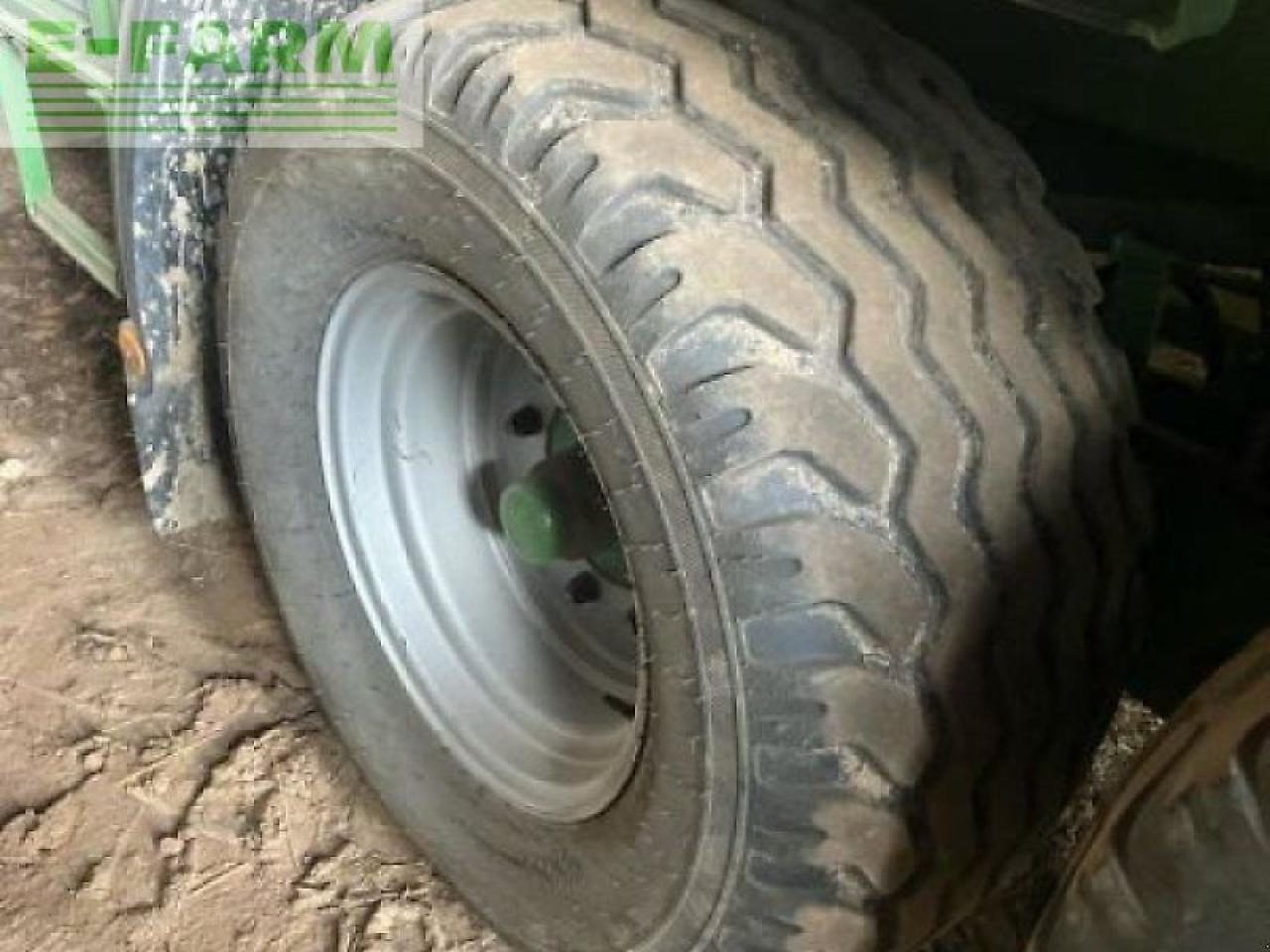 Krone gebr. comprima cv150xc presse - Presse à balles cubiques: photos 4 Krone gebr. comprima cv150xc presse - Presse à balles cubiques: photos 4