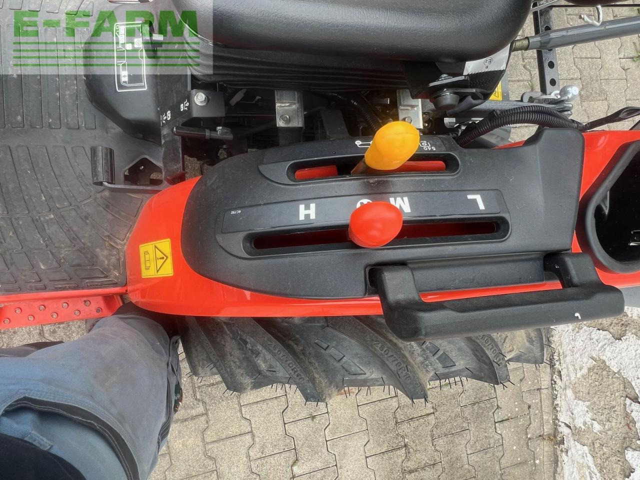 Kubota b1241 d-ec - Tracteur agricole: photos 4 Kubota b1241 d-ec - Tracteur agricole: photos 4