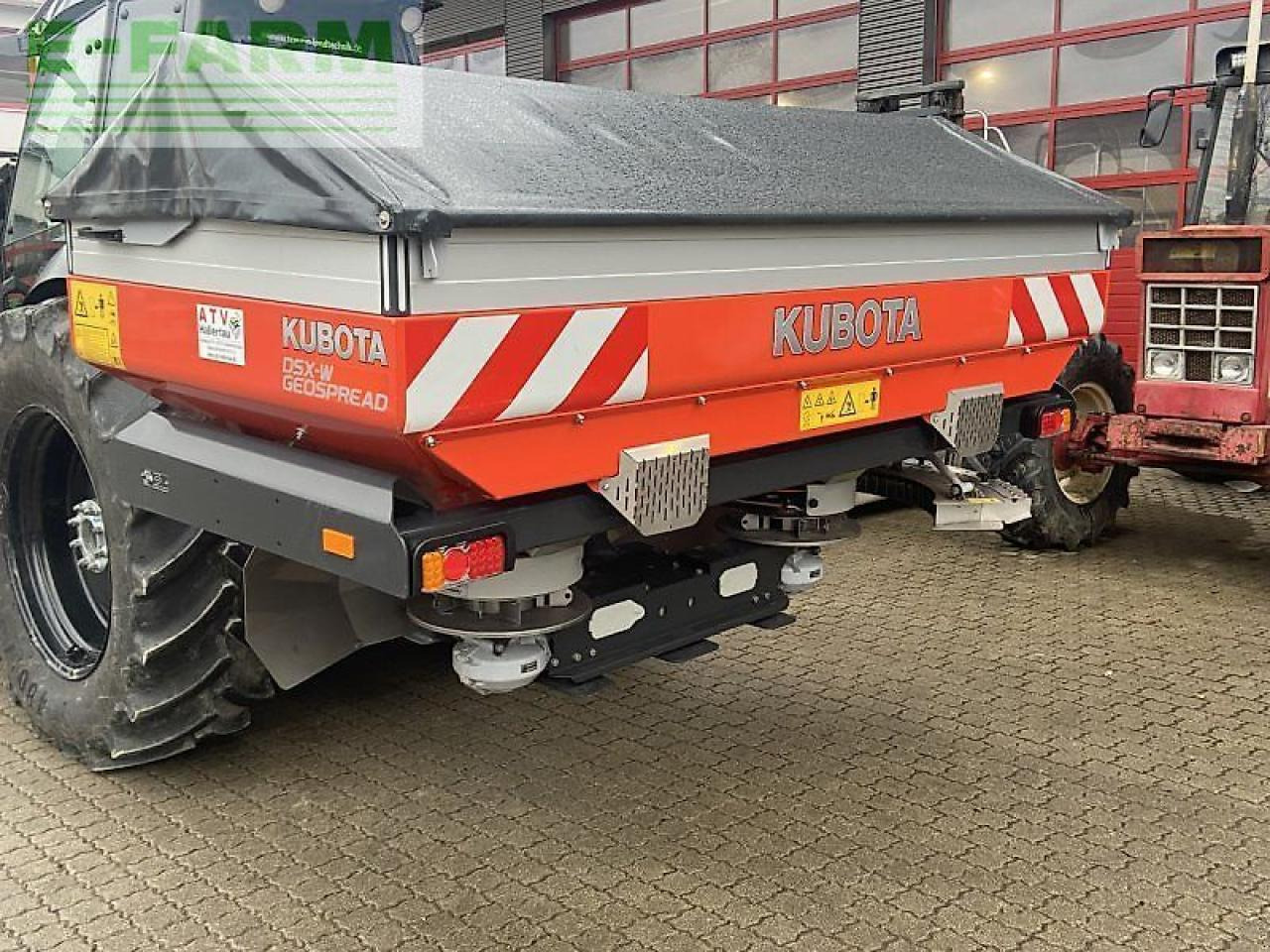 Kubota dsx-w geopspread - Distributeur d'engrais: photos 1 Kubota dsx-w geopspread - Distributeur d'engrais: photos 1