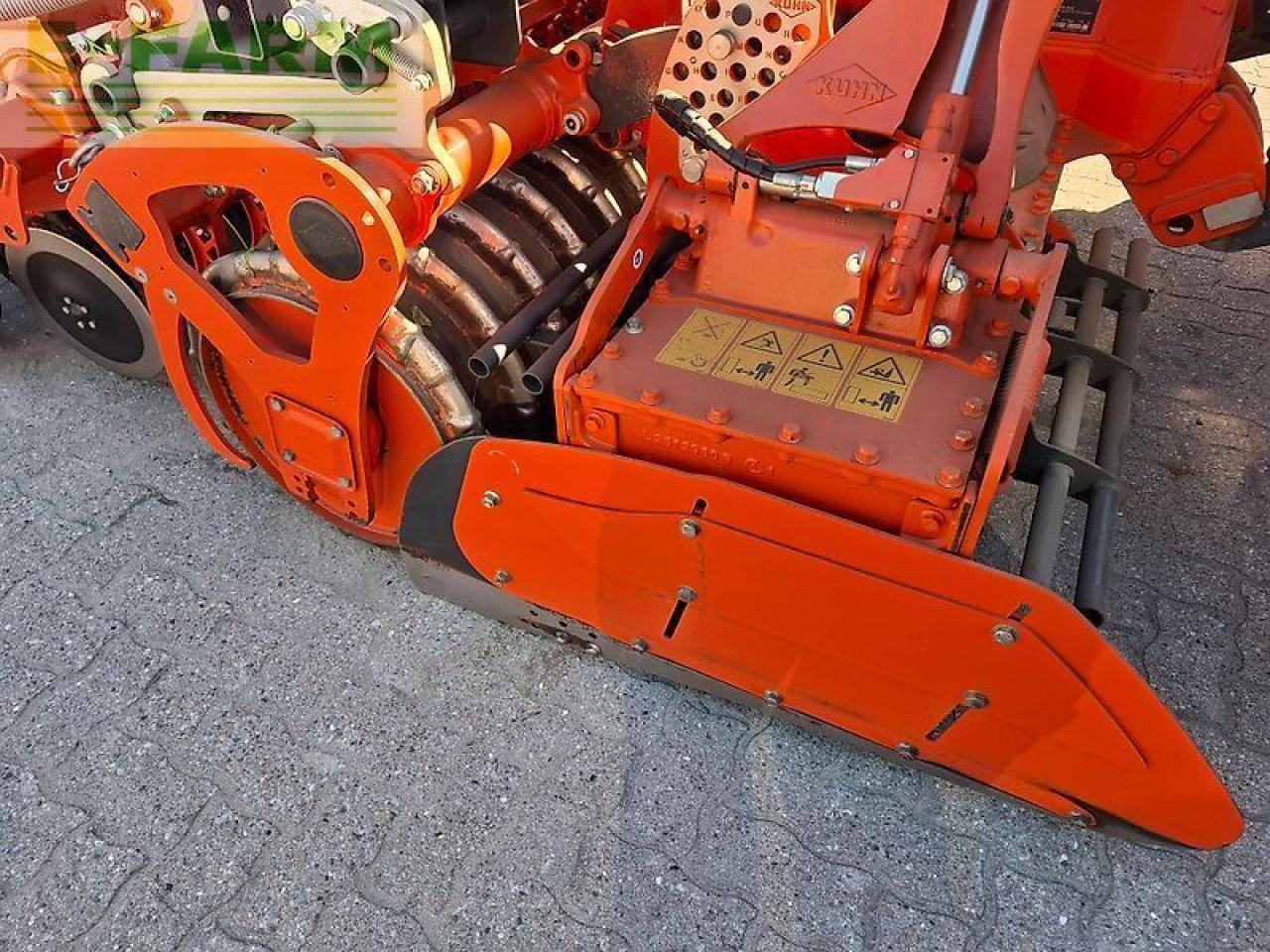 Kuhn drillkombination venta 3030 + kreiselegge hr 3030 - Semoir: photos 4 Kuhn drillkombination venta 3030 + kreiselegge hr 3030 - Semoir: photos 4