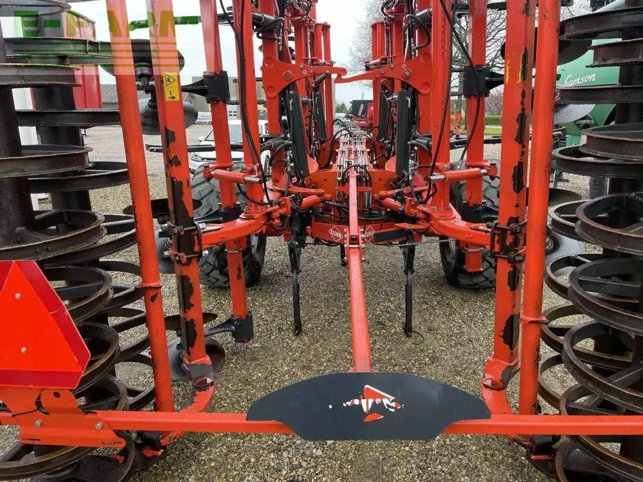 Kuhn performer 6000 - Combiné de semis: photos 5 Kuhn performer 6000 - Combiné de semis: photos 5