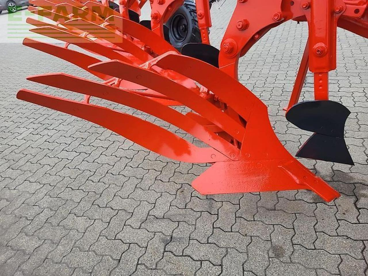 Kuhn vari-master 153 4e+1 - Charrue: photos 4 Kuhn vari-master 153 4e+1 - Charrue: photos 4