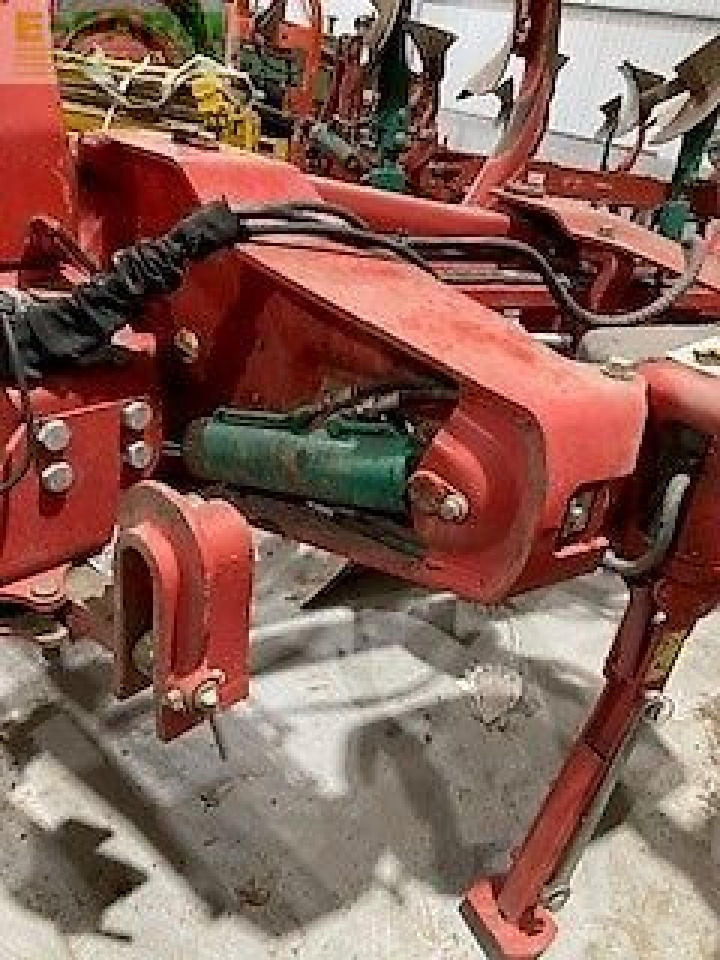 Kverneland kk 2500b i plough isobus met vorenpakker - Charrue: photos 3 Kverneland kk 2500b i plough isobus met vorenpakker - Charrue: photos 3