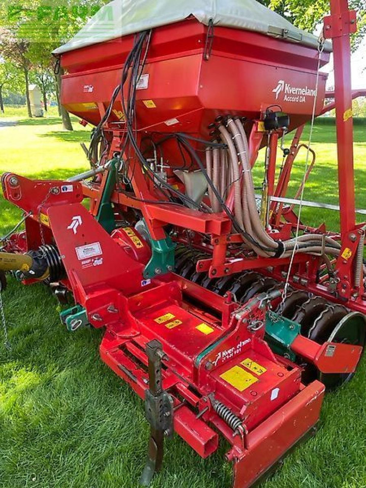 Kverneland ng-h 301 und da 3 meter - Semoir: photos 1 Kverneland ng-h 301 und da 3 meter - Semoir: photos 1