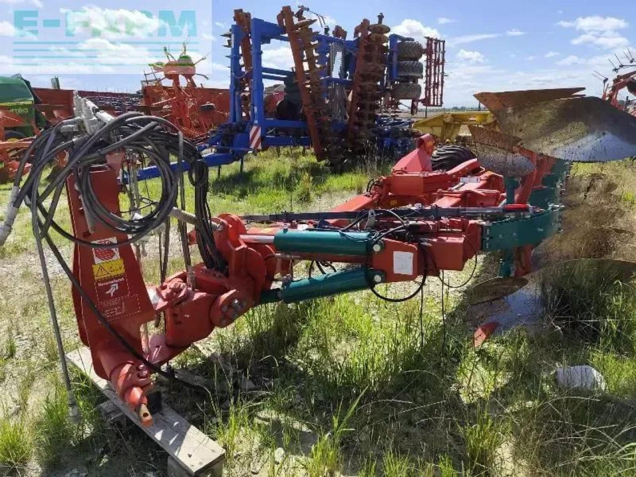 Kverneland pg 6 - Charrue: photos 3 Kverneland pg 6 - Charrue: photos 3