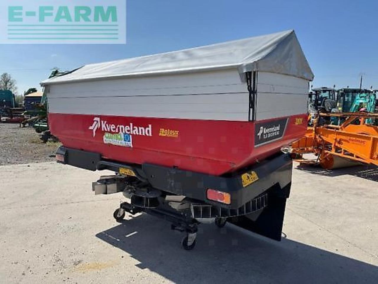 Kverneland tlx 3225 geospre - Distributeur d'engrais: photos 5 Kverneland tlx 3225 geospre - Distributeur d'engrais: photos 5