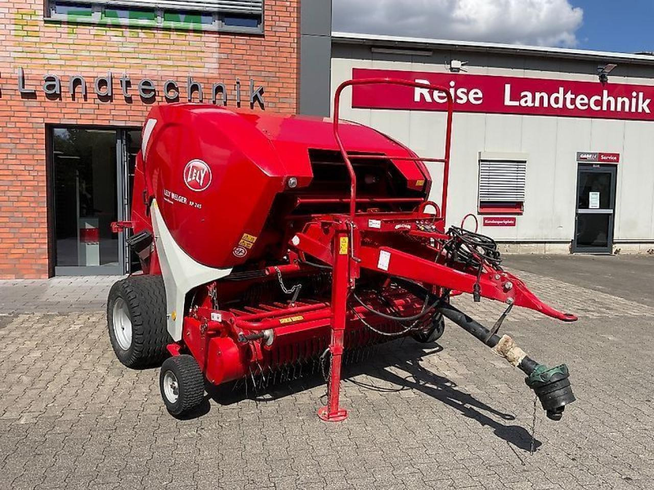 Lely rp 245 - Presse à balles cubiques: photos 1 Lely rp 245 - Presse à balles cubiques: photos 1