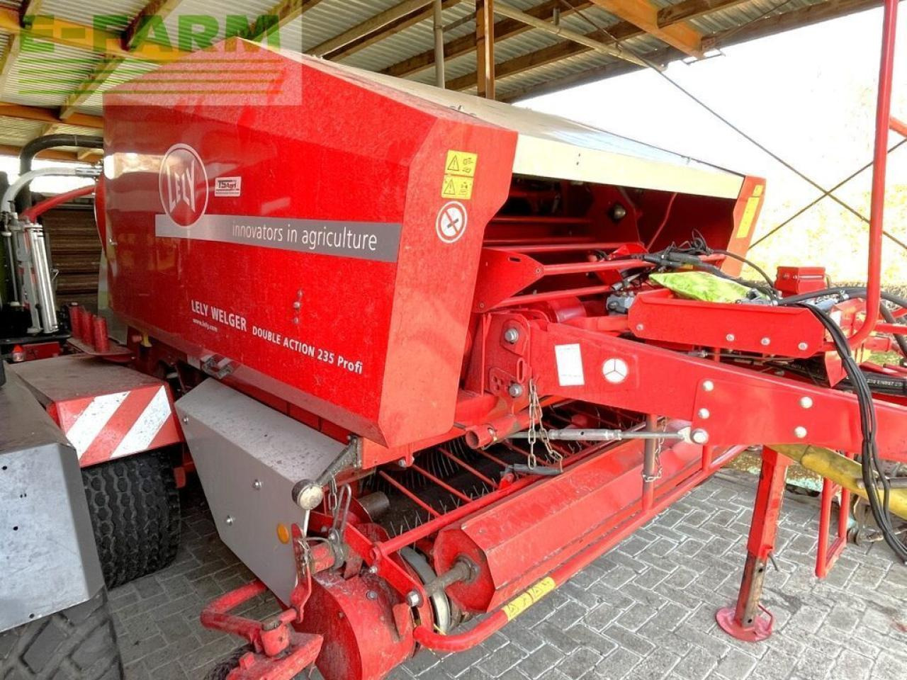 Lely welger double action da rp 235 profi - Presse à balles cubiques: photos 2 Lely welger double action da rp 235 profi - Presse à balles cubiques: photos 2