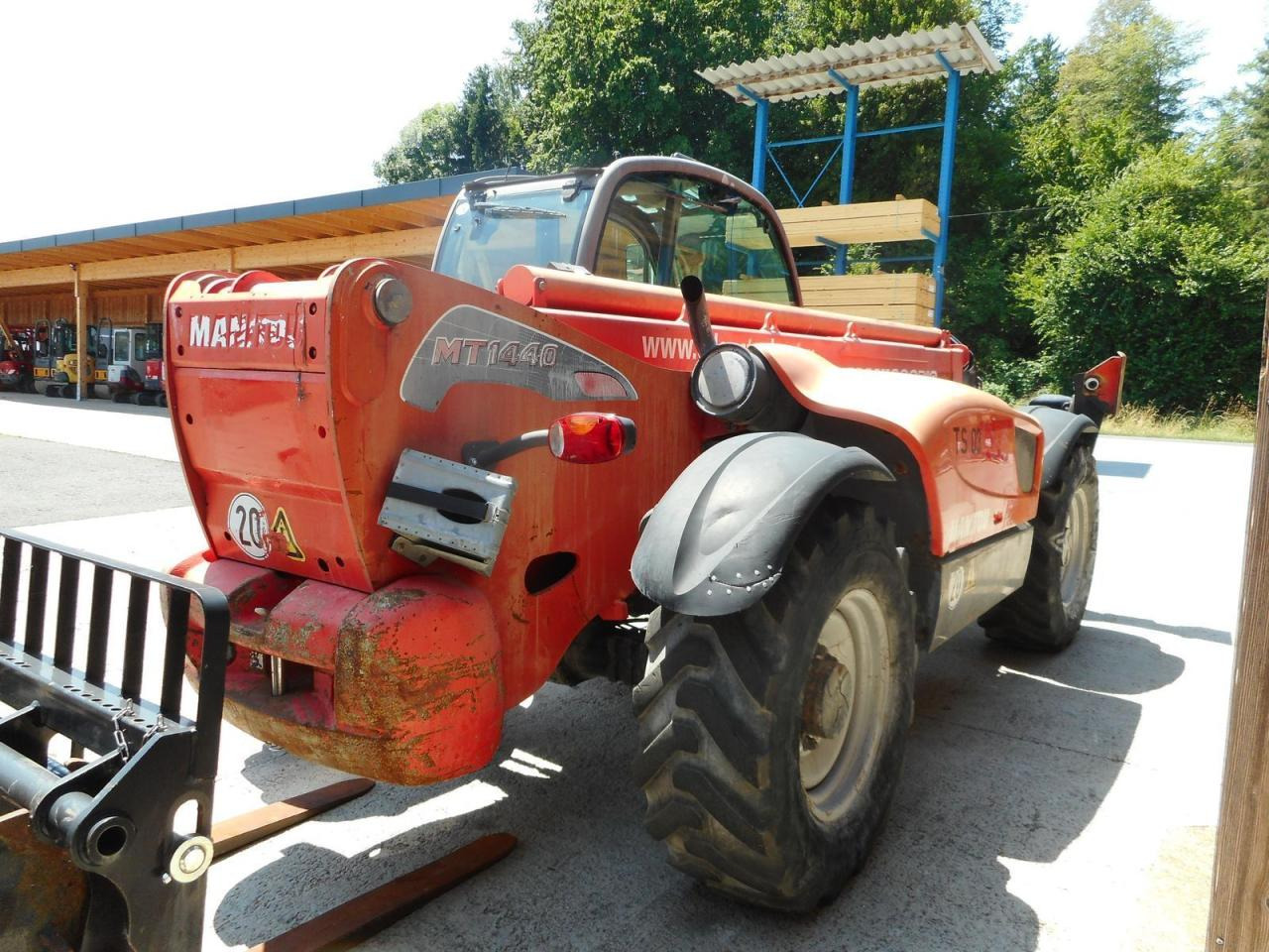 Manitou mt 1440 privilege ( 14m 4t ) - Chariot télescopique: photos 3 Manitou mt 1440 privilege ( 14m 4t ) - Chariot télescopique: photos 3