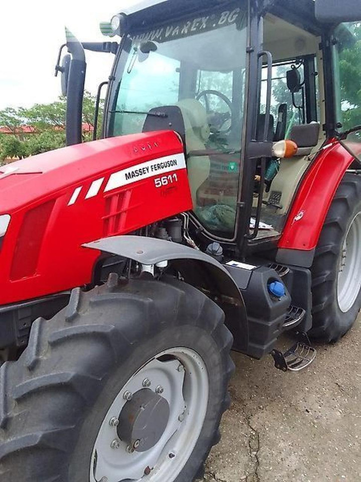 Massey Ferguson 5611-dyna 4- eesential Essential - Tracteur agricole: photos 2 Massey Ferguson 5611-dyna 4- eesential Essential - Tracteur agricole: photos 2