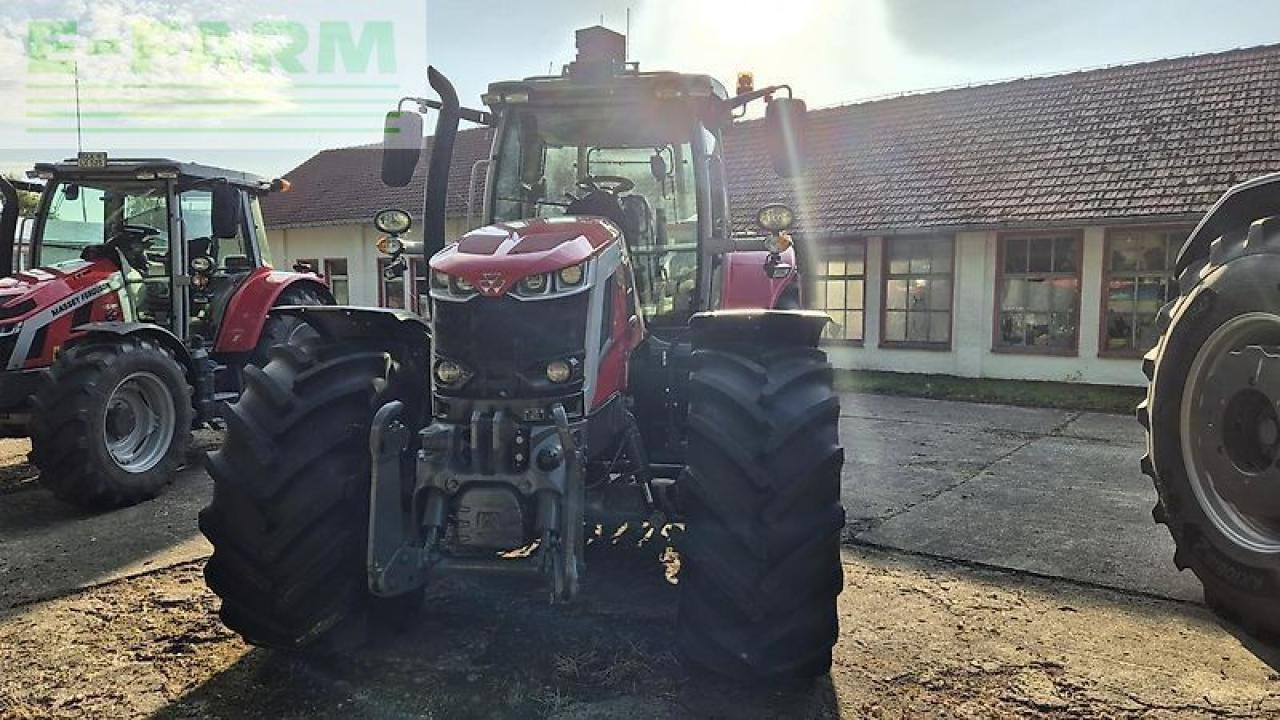 Massey Ferguson 7s.210 dyna-vt exclusive Exclusive - Tracteur agricole: photos 2 Massey Ferguson 7s.210 dyna-vt exclusive Exclusive - Tracteur agricole: photos 2