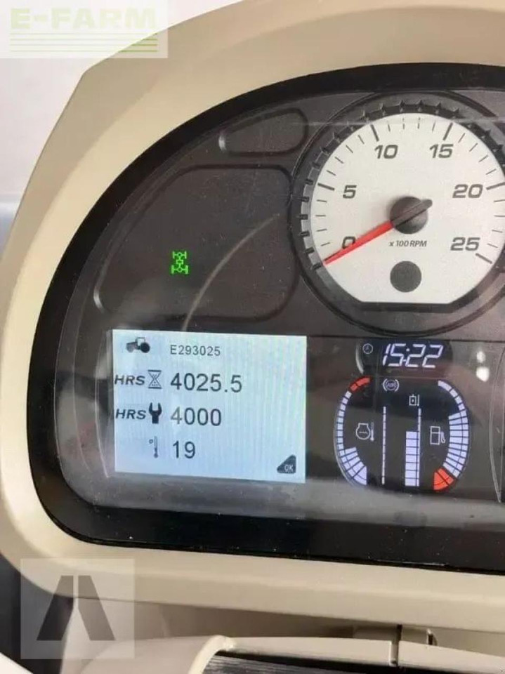 Massey Ferguson 8737 - Tracteur agricole: photos 5 Massey Ferguson 8737 - Tracteur agricole: photos 5