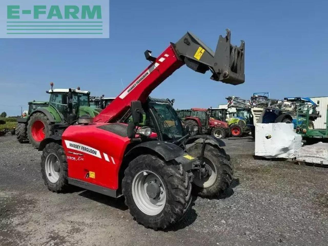 Massey Ferguson 9305 xtra - Chariot télescopique: photos 3 Massey Ferguson 9305 xtra - Chariot télescopique: photos 3