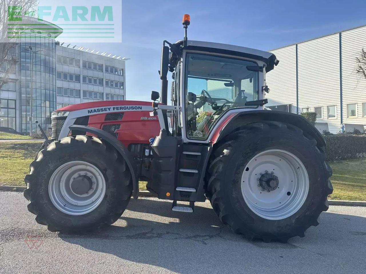 Massey Ferguson mf 8s.205 - Tracteur agricole: photos 4 Massey Ferguson mf 8s.205 - Tracteur agricole: photos 4