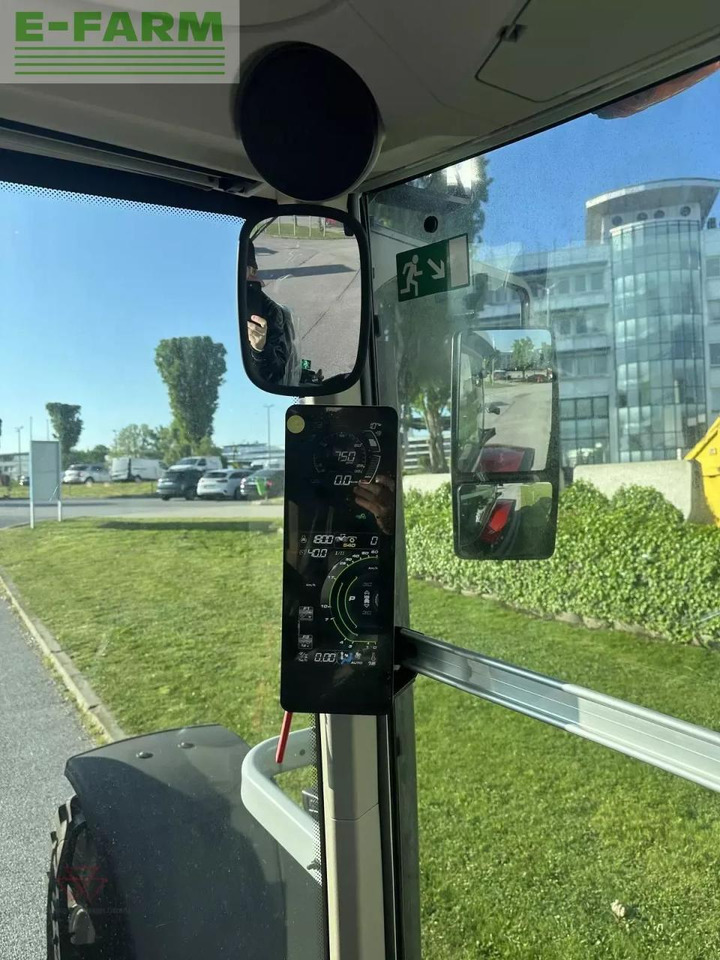 Massey Ferguson mf 8s.225 - Tracteur agricole: photos 2 Massey Ferguson mf 8s.225 - Tracteur agricole: photos 2