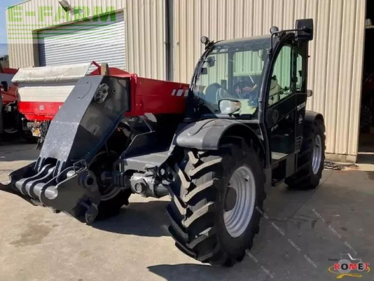 Massey Ferguson th7038 - Chariot télescopique: photos 2 Massey Ferguson th7038 - Chariot télescopique: photos 2