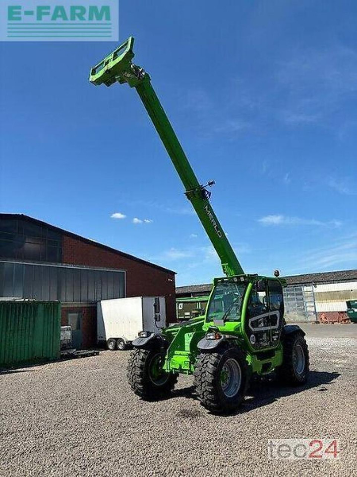 Merlo tf42.7-cs-145-cvtronic - Chariot télescopique: photos 2 Merlo tf42.7-cs-145-cvtronic - Chariot télescopique: photos 2
