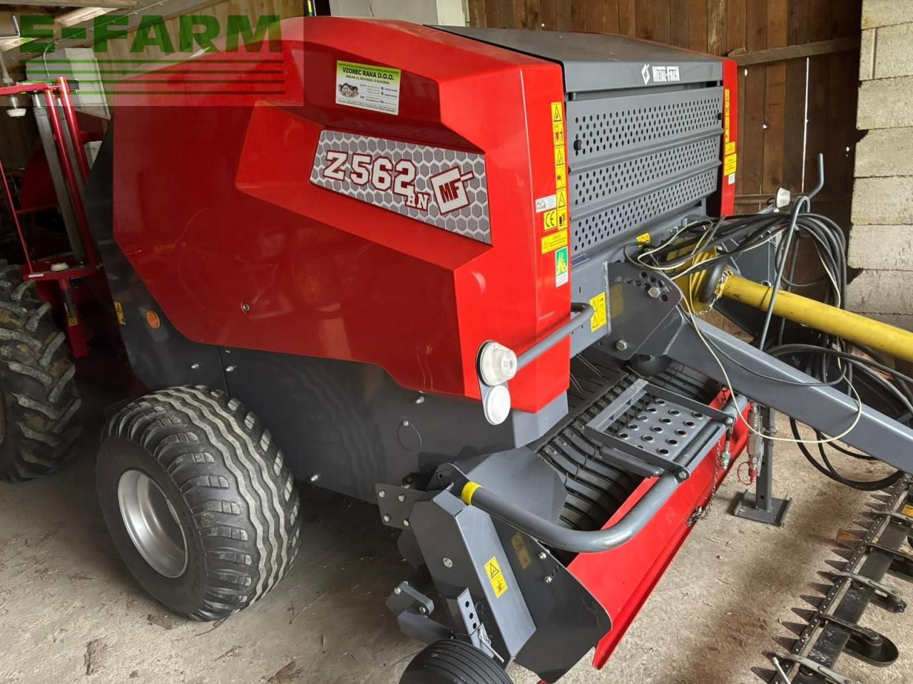 Metal-Fach Z562RN - Presse à balles cubiques: photos 2 Metal-Fach Z562RN - Presse à balles cubiques: photos 2