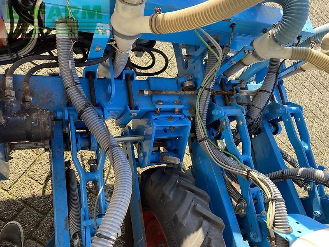 Monosem ng+ 12r maiszaaimachine - Semoir: photos 4 Monosem ng+ 12r maiszaaimachine - Semoir: photos 4