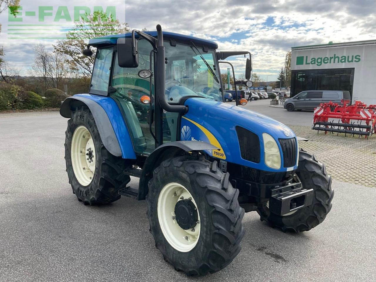 New Holland T 5030 - Tracteur agricole: photos 4 New Holland T 5030 - Tracteur agricole: photos 4
