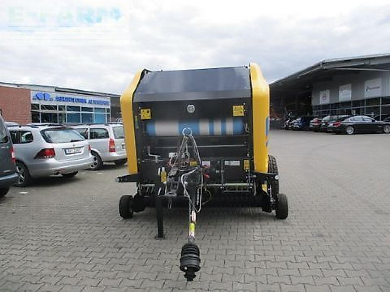 New Holland br 150 utility - Presse à balles cubiques: photos 3 New Holland br 150 utility - Presse à balles cubiques: photos 3