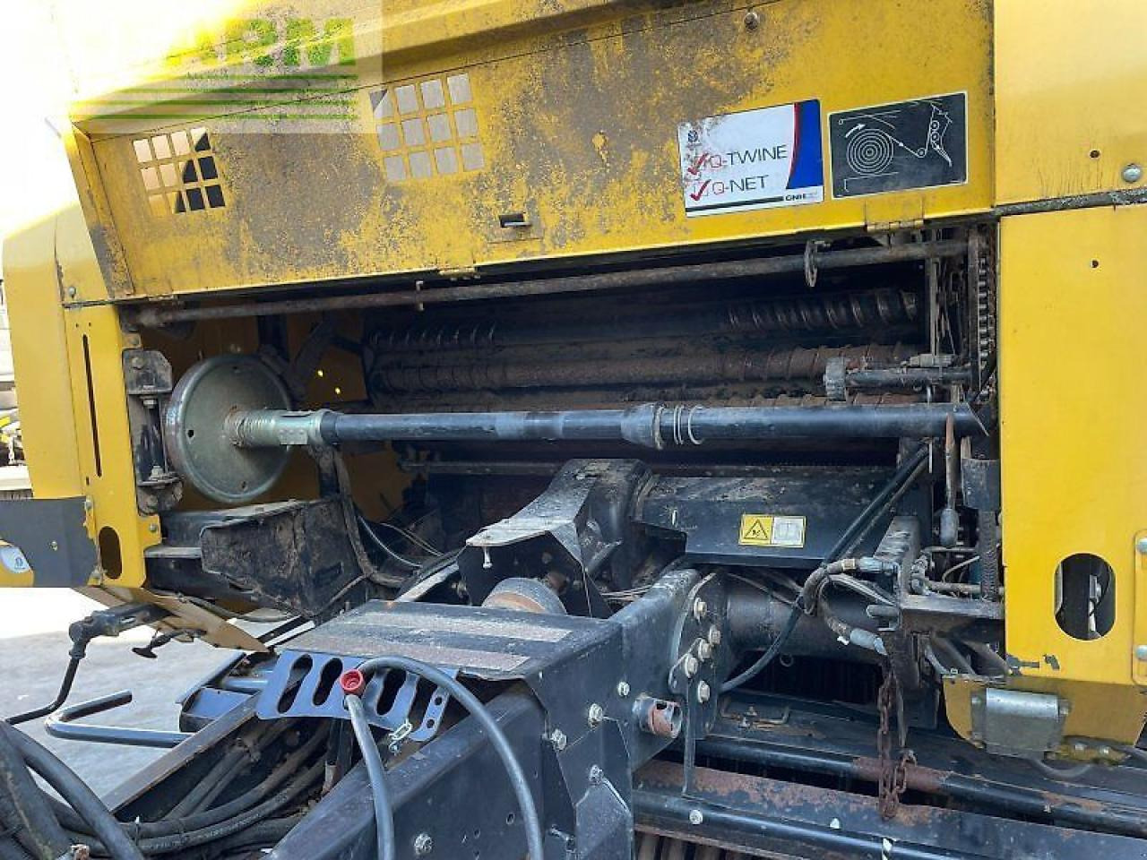 New Holland br 7070 - Presse à balles cubiques: photos 3 New Holland br 7070 - Presse à balles cubiques: photos 3