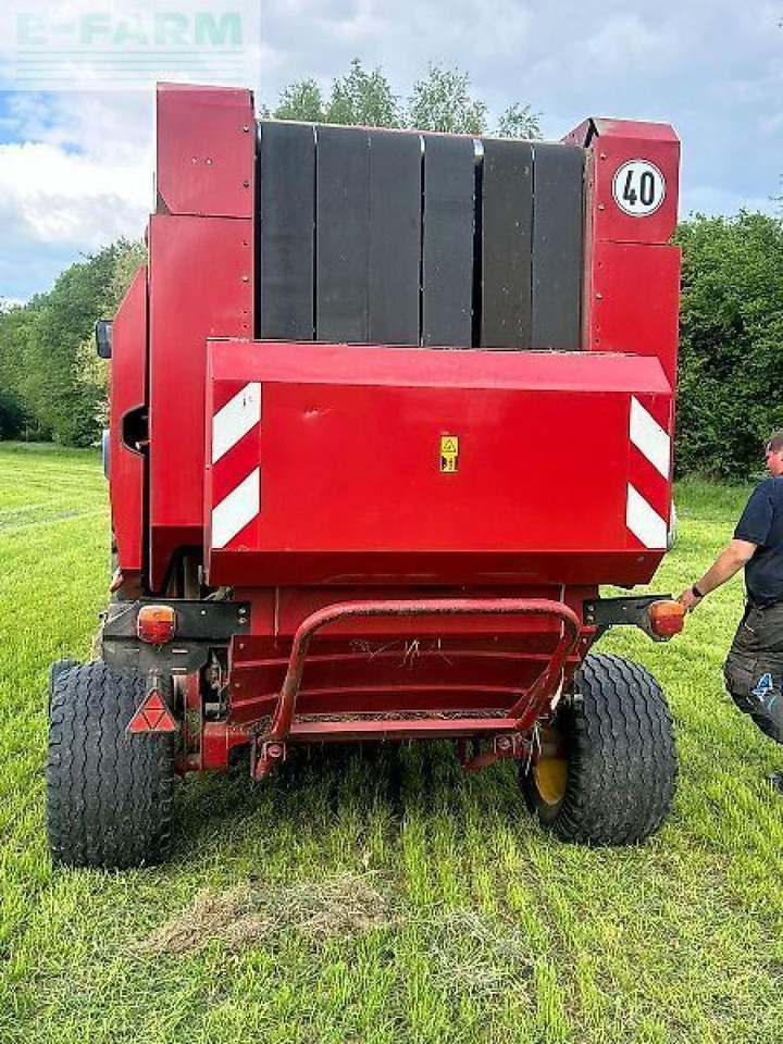 New Holland br 750 - Presse à balles cubiques: photos 5 New Holland br 750 - Presse à balles cubiques: photos 5