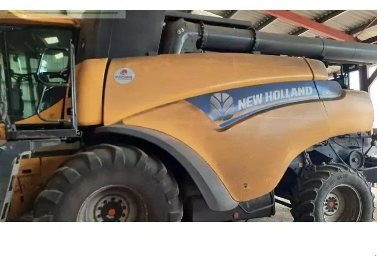 New Holland cr8080 - Moissonneuse-batteuse: photos 1 New Holland cr8080 - Moissonneuse-batteuse: photos 1