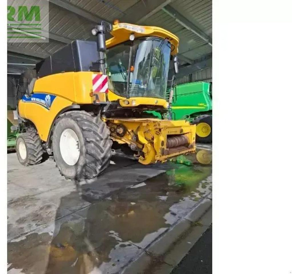 New Holland cr9080 - Moissonneuse-batteuse: photos 3 New Holland cr9080 - Moissonneuse-batteuse: photos 3