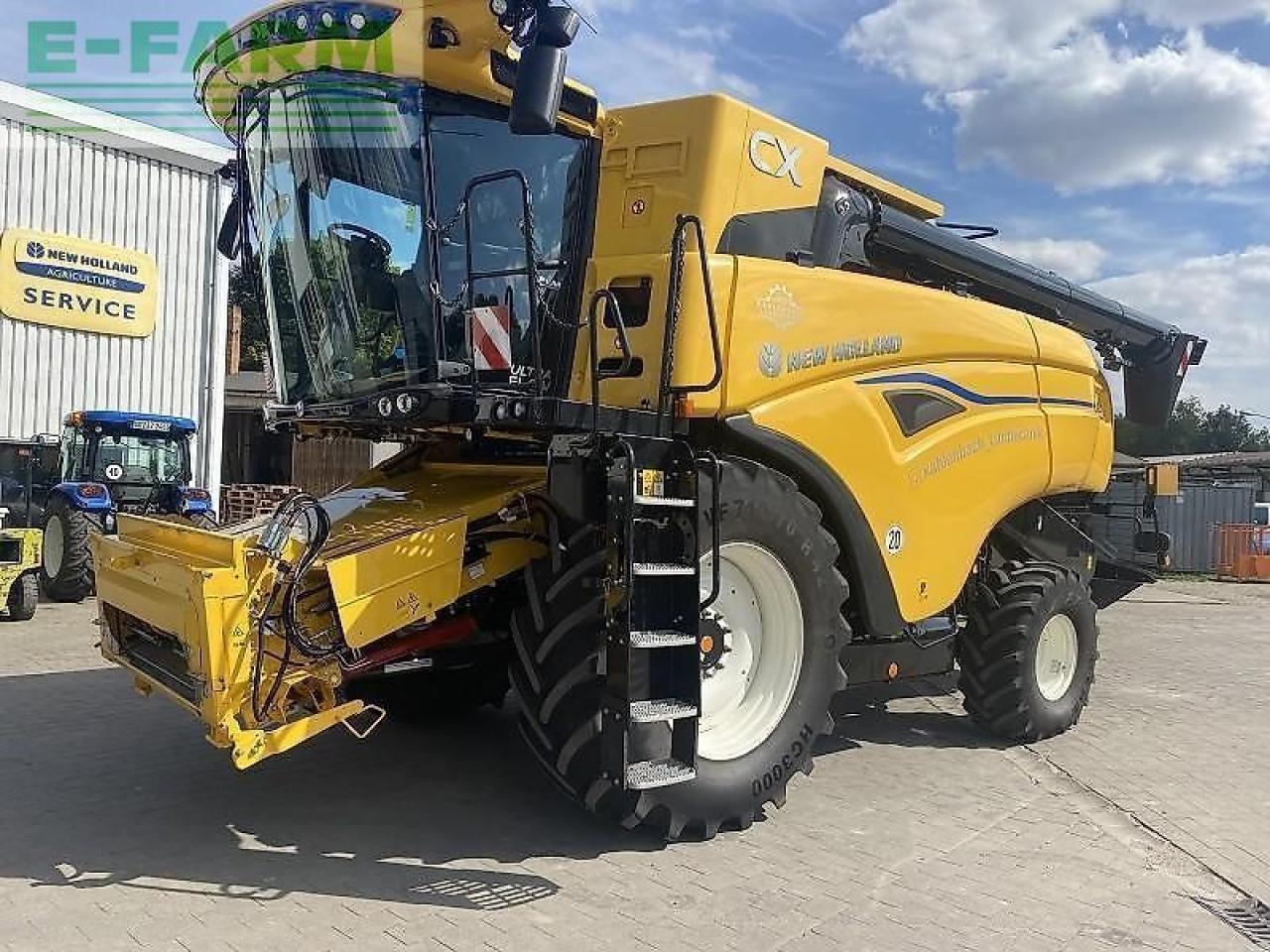 New Holland cx 8.90 - Moissonneuse-batteuse: photos 5 New Holland cx 8.90 - Moissonneuse-batteuse: photos 5
